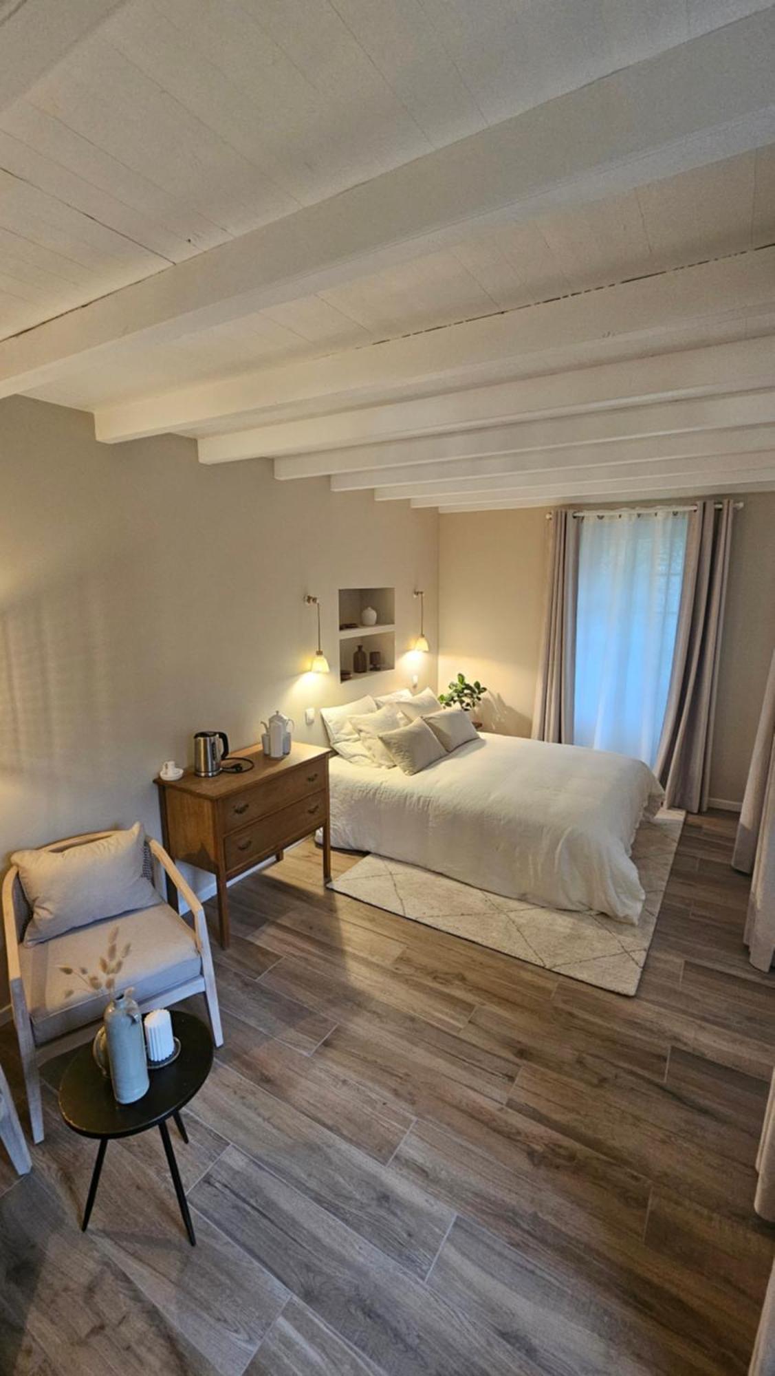 Le Prieure Barfleur Bed & Breakfast ภายนอก รูปภาพ